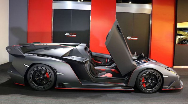 Tuyệt đỉnh siêu xe thể thao Lamborghini Veneno Roadster Carbon đang tìm chủ mới
