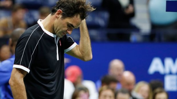 Federer hé lộ lý do gục ngã trước bản sao