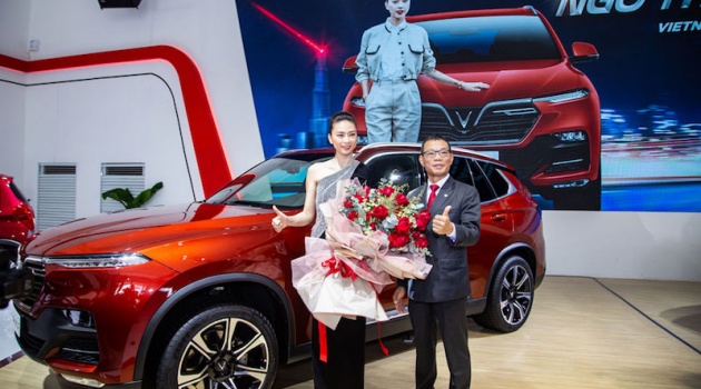 Đại sứ thương hiệu Vinfast, Ngô Thanh Vân được tặng SUV Lux SA2.0 ngoại thất ‘độc đáo’
