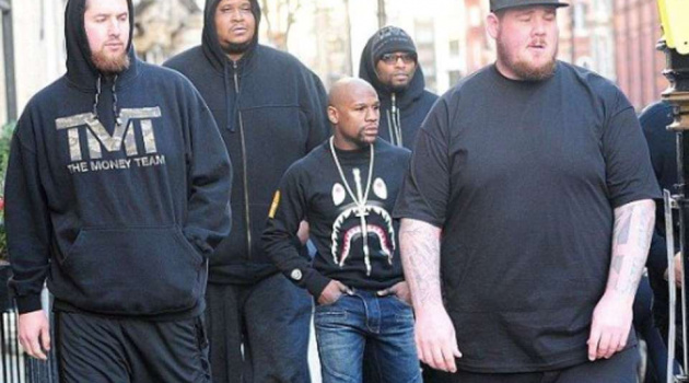 Đây, những yêu cầu để trở thành vệ sĩ cho Mayweather