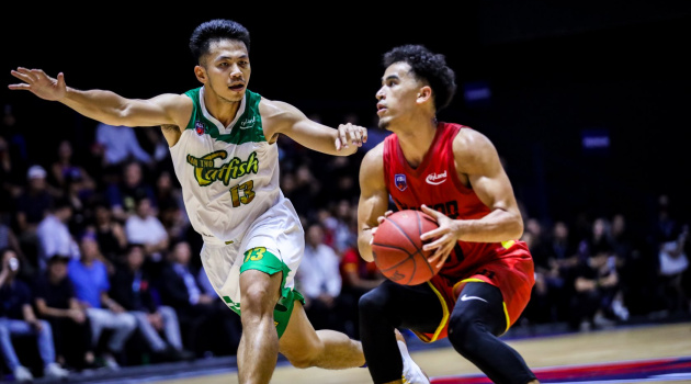 Kết quả VBA 15/10: Christian Juzhang lên tiếng, Saigon Heat đè bẹp Cantho Catfish