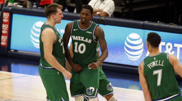 Lịch thi đấu NBA 15/5: Sức ép từ Lakers, Mavericks có mắc sai lầm?