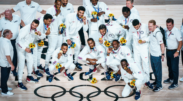 Chùm ảnh: Tuyển Mỹ đăng quang ở Olympic Tokyo 