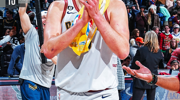 Kết quả NBA 26/12: Lakers thua liền 4 trận, GSW tìm thấy niềm vui