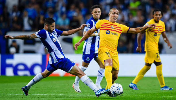 3 điểm đen trong trận thắng của Barca: Cú lừa Oriol Romeu?