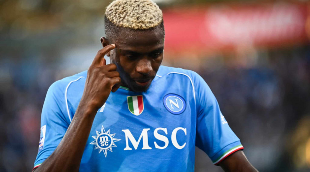 CHÍNH THỨC! Đánh bại Salah, Osimhen giành giải Cầu thủ xuất sắc nhất châu Phi 2023