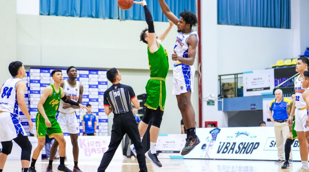 Chùm ảnh: Cantho Catfish 'gấp đôi nỗi sầu' cho Nha Trang Dolphins