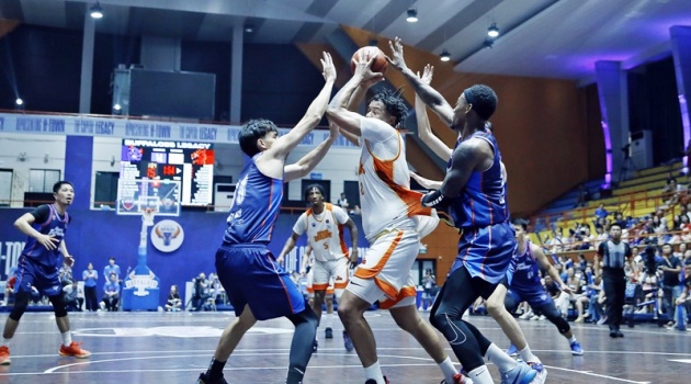 Chùm ảnh: 'Đánh sập Tây Hồ', Danang Dragons 'diệt gọn top 3'