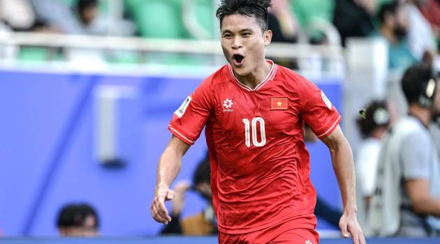 Phong độ Tiến Linh giảm, HLV Kim Sang-sik kỳ vọng Công Phượng Tuấn Hải gánh vác hàng công