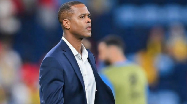 HLV Patrick Kluivert sắp chốt danh sách 23 tuyển thủ Indonesia đấu Trung Quốc