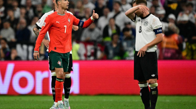 CĐV Đức phát cuồng trước màn trình diễn kinh điển của Ronaldo