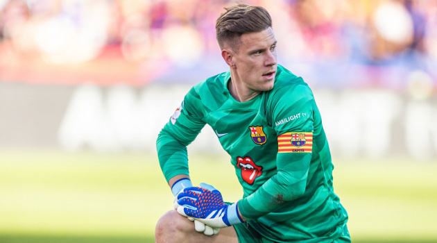 Ter Stegen mâu thuẫn với HLV Flick, tương lai ở Barcelona lung lay