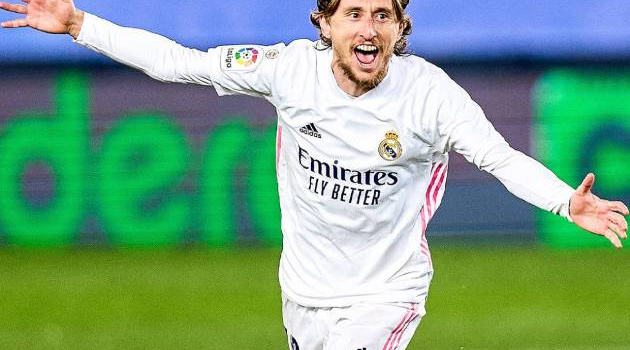 Luka Modric đồng ý gia nhập AC Milan nhưng chưa vội kiểm tra y tế