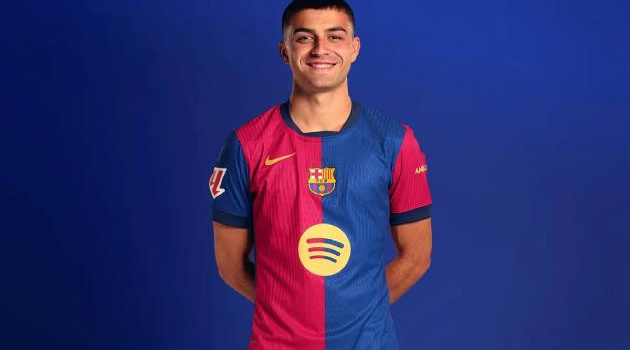 Barcelona có đang hạn chế tài năng tấn công của Pedri dưới thời Flick?