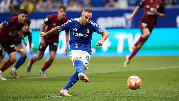 Santi Cazorla tỏa sáng giúp Real Oviedo trở lại La Liga sau 24 năm