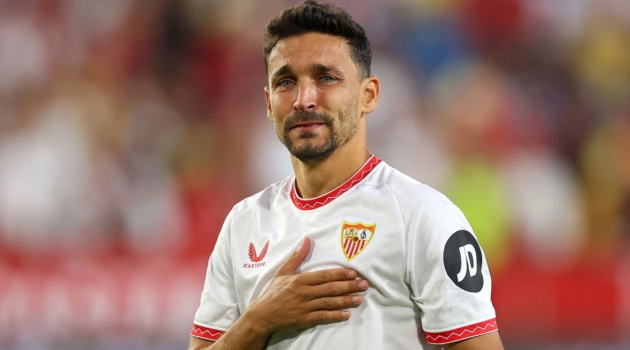 Jesus Navas là ngôi sao duy nhất giữ được hợp đồng trọn đời