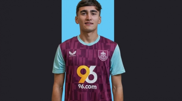 Brandon Ly chính thức đến Việt Nam ký hợp đồng CLB Công an Hà Nội