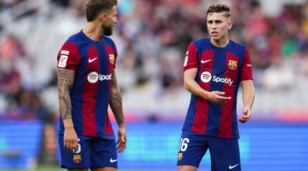 Fermin Lopez đau nhẹ, Barcelona lo ngại tình hình nhân sự tour du đấu hè