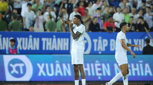 Làm sao để hóa giải “ngọn tháp” Kyle Hudlin – Vũ khí bóng bổng của Nam Định?