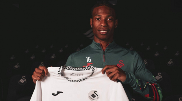 Samuels-Smith trở lại Chelsea sau hơn một tháng, tiếp tục được gửi gắm tại Swansea