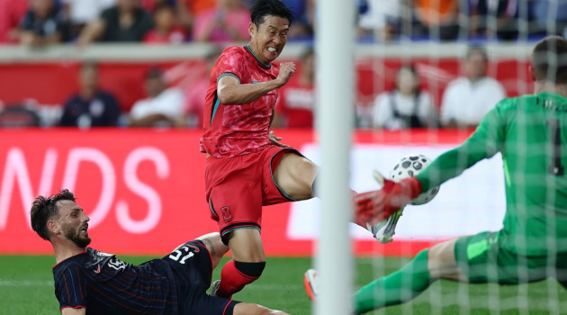 Son Heung-min tỏa sáng rực rỡ, Pochettino nhận bài học từ chính học trò cũ