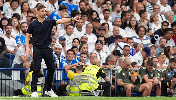 Xabi Alonso giải thích lý do các cầu thủ Real bực bội khi bị thay ra sân
