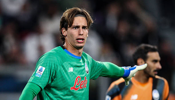 Carnesecchi rực sáng trước Juventus, Manchester United tăng tốc chiêu mộ