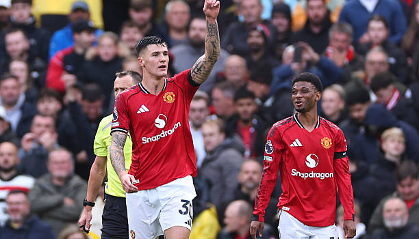 Hojlund gửi lời chúc đến Sesko sau bàn thắng giúp MU thắng Sunderland