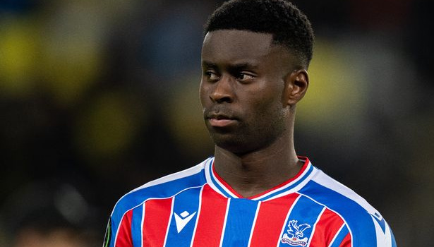 Chelsea lên kế hoạch tìm trung vệ mới, bỏ qua Marc Guehi