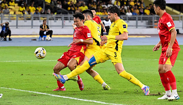 James Wong chỉ trích chính sách nhập tịch của Malaysia