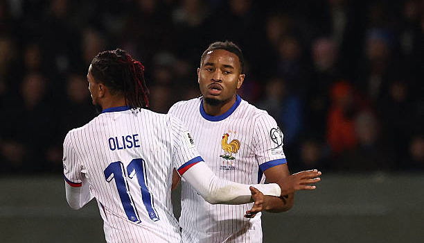 Nkunku tỏa sáng, giúp Pháp vượt khó trước Iceland