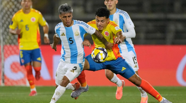 U20 Argentina thắng kịch tính trước U20 Colombia nhờ khoảnh khắc của Silvetti 