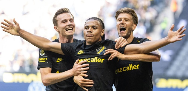 Từ AIK đến Old Trafford, vì sao Man United tin vào Kevin Filling?