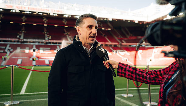 Neville tin Chelsea sẽ lọt top 4 giữa cuộc đua Champions League đầy khốc liệt