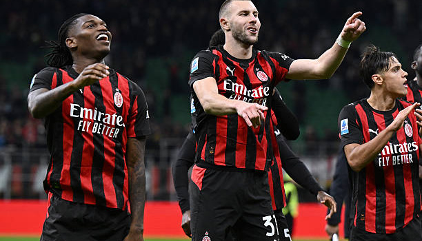 AC Milan hướng đến chiến thắng trên sân Parma để bám đuổi ngôi đầu Serie A