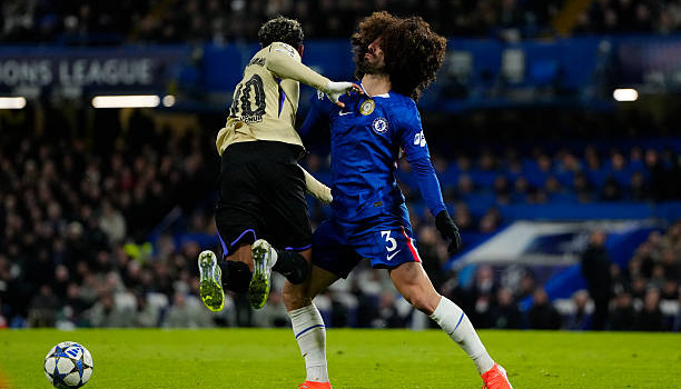 Cucurella khóa chặt Yamal, Chelsea thắng đậm và chiếm sóng truyền thông