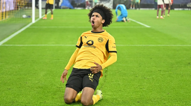 Arsenal và Man Utd sáng cửa trong thương vụ Adeyemi sau tiết lộ mới từ Fabrizio Romano