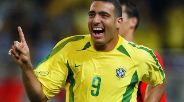 Mikel Merino lập công, Arsenal thoát thua Chelsea và mạng xã hội “dậy sóng”