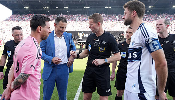 Messi giúp Inter Miami lần đầu vô địch MLS, vượt qua Muller trong trận đấu quyết định