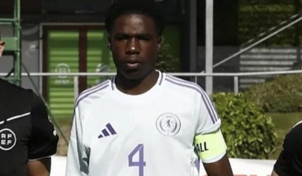 Liverpool tiến gần chữ ký của tài năng trẻ Dara Jikiemi từ Celtic