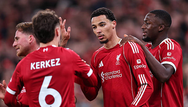 Liverpool 2-0 Brighton: Ekitike lập cú đúp, Salah trở lại ấn tượng