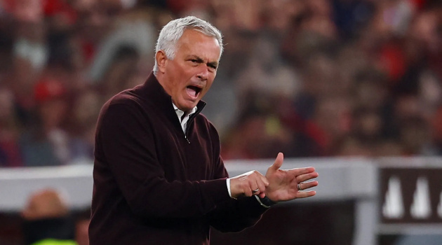 Mourinho mãn nguyện với Benfica: Thắng đậm để che lấp điểm yếu và nuôi giấc mơ vô địch