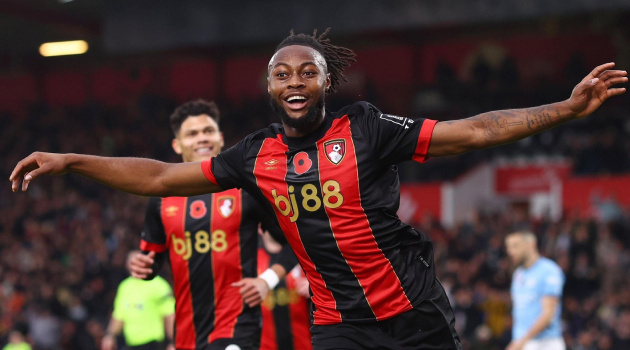 Liverpool tính toán phương án Semenyo giữa cơn đau đầu mang tên Isak