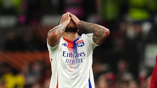 Lyon chính thức bị giáng xuống Ligue 2 gây sốc bóng đá Pháp