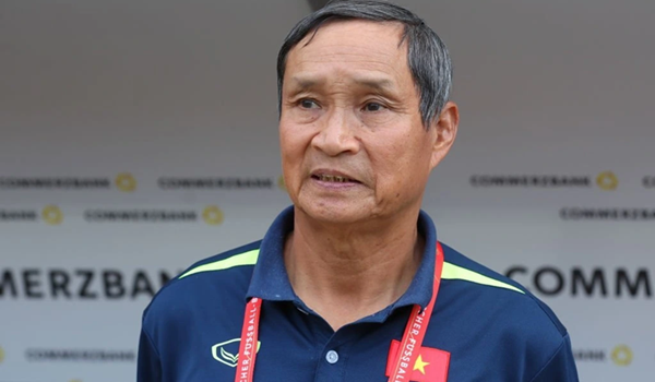 HLV Mai Đức Chung hài lòng chiến thắng 4-0, hướng tới World Cup nữ
