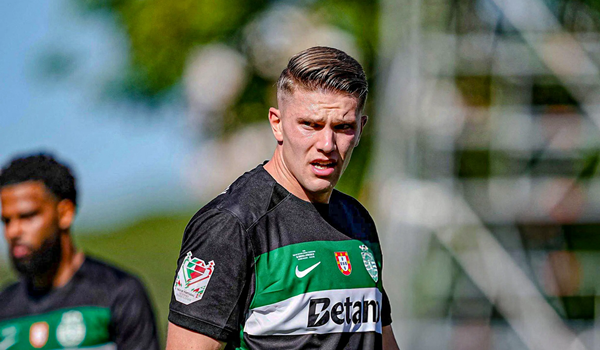 Fabrizio Romano bác bỏ cơ hội của Man United trong vụ Viktor Gyokeres