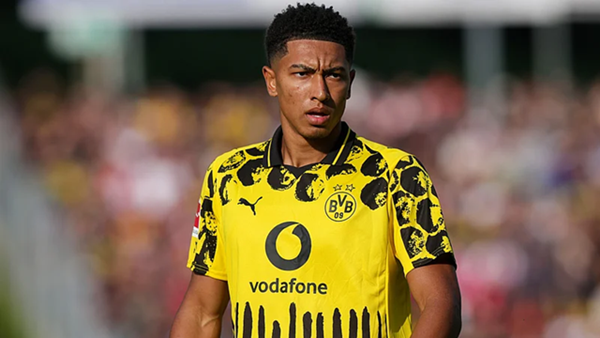 Jobe Bellingham và những tài năng trẻ Bundesliga thi đấu ấn tượng tiền mùa giải