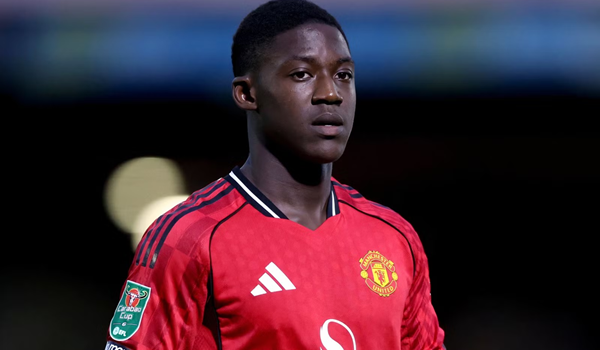 Mainoo được 6 CLB săn đón nhưng Man Utd kiên quyết giữ chân