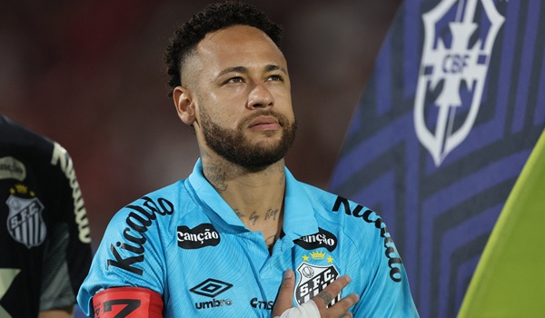 Từ đỉnh cao châu Âu đến vực sâu quê nhà: Neymar đánh mất chính mình