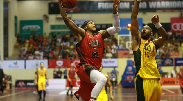 Jaywuan Hill sáng rực rỡ, Thang Long Warriors ngược dòng đả bại Cantho Catfish